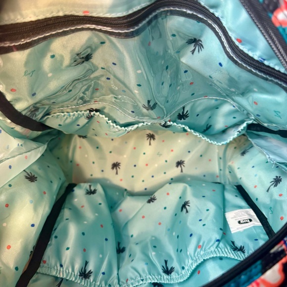 NWOT. Lug Ranger XL Overnight Tote Bag. Lug Ranger XL overnight Weekender bag - Picture 12 of 14